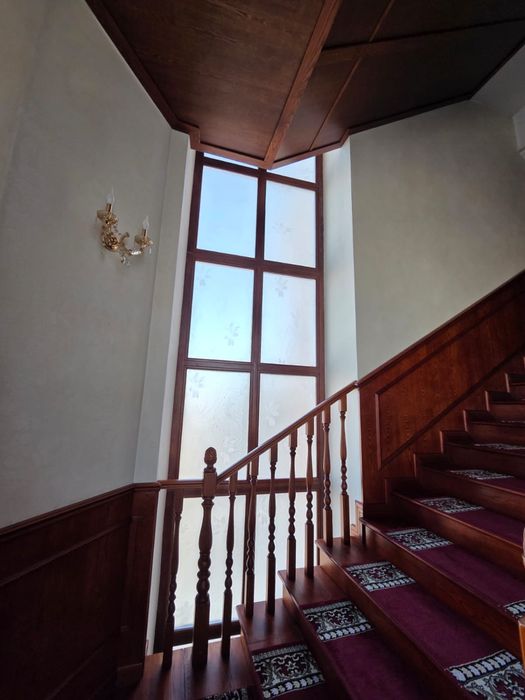 Лестничный марш, межкомнатные двери