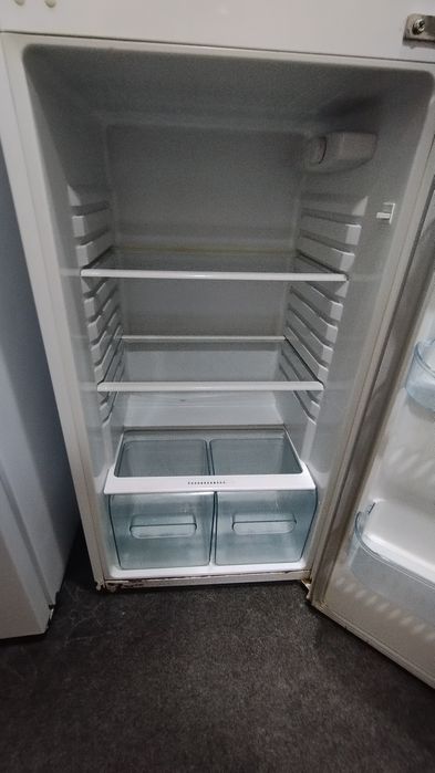 Продается холодильник (Samsung)