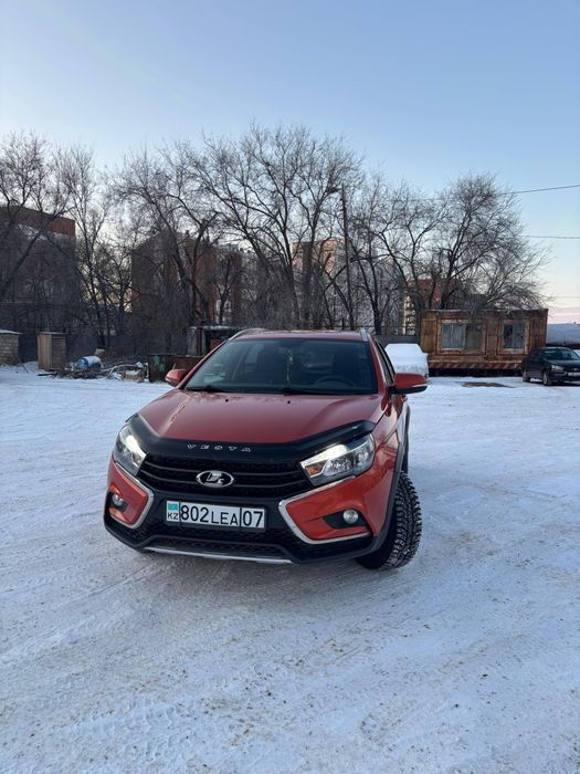 Продам Ладу Весту СВ КРОСС