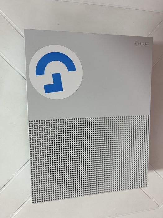 Xbox One S Digital Series (**STRICAT**)