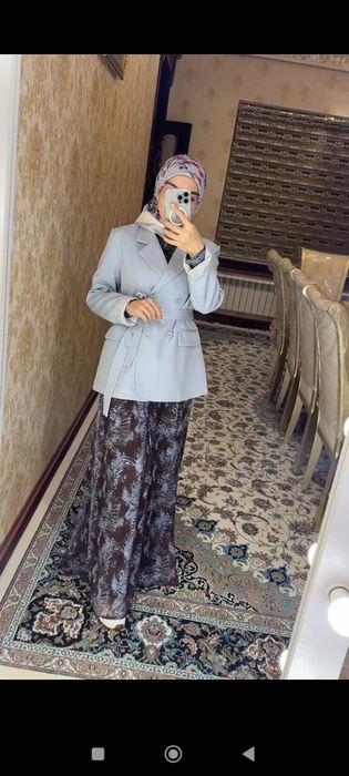 Yapa yangi 1 marta kiyilgan top toza
