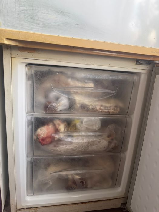 Продам холодильник
