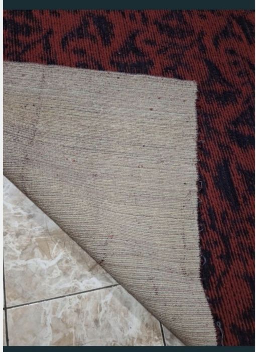 Covor roșu + negru 2,4/1,6 m