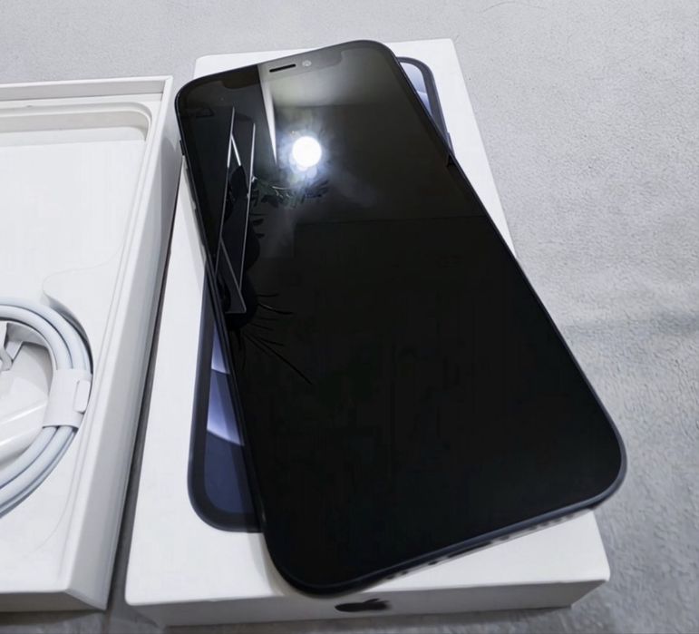 Продам или обмен Iphone 12 128гб