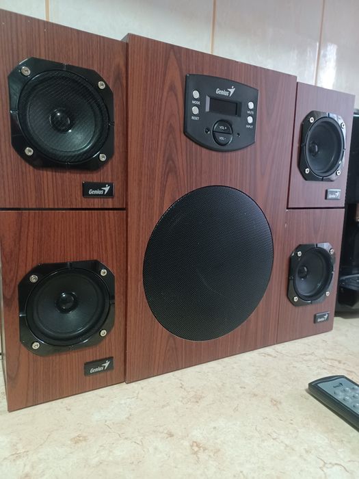 Sistem audio Genius