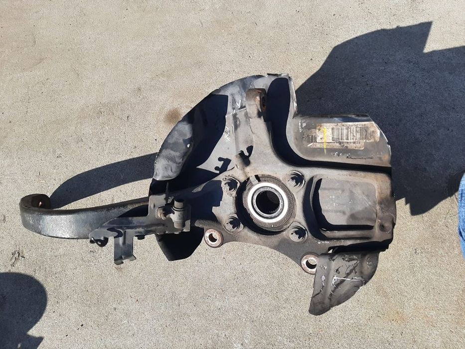 fuzeta dreapta fata alfa romeo 159 1.9 jtd