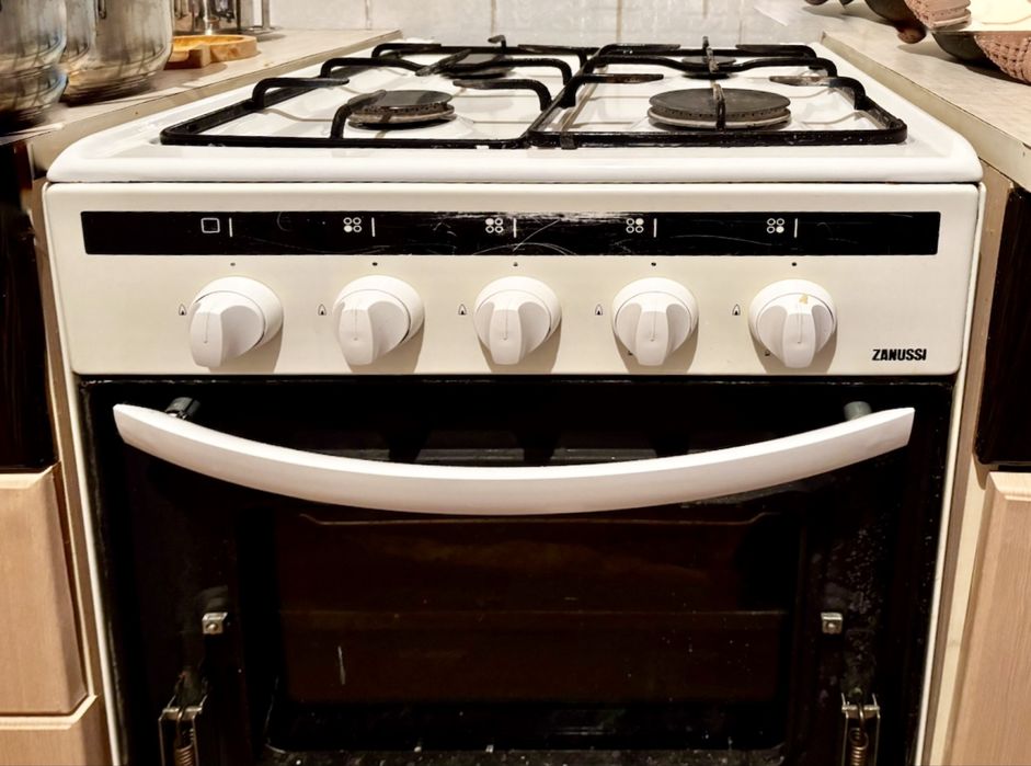 Газовая плита Zanussi