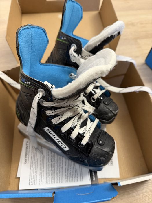 Хоккейные коньки Bauer XLP Y10