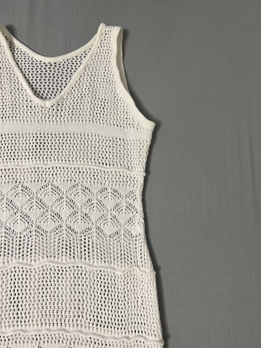 Вязаное платье белого цвета