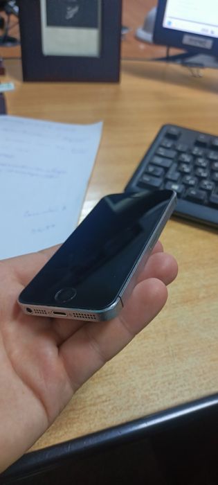 Продам iphone 5s