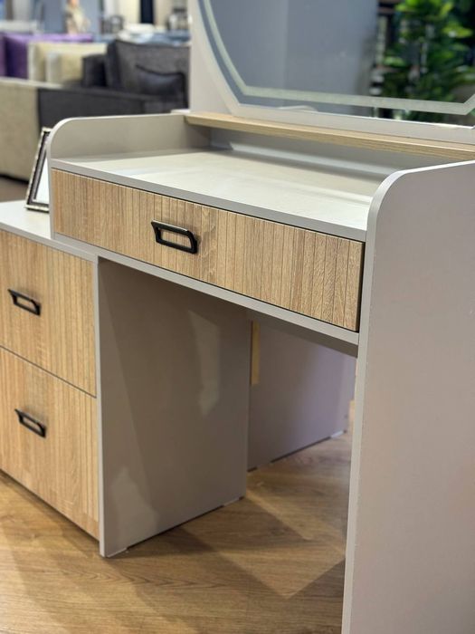 Трюмо от производителя