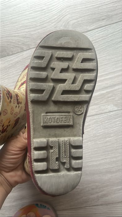 Резиновые сапоги 24 размер