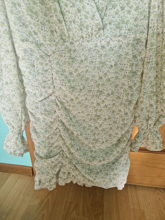 Платье зеленое мини