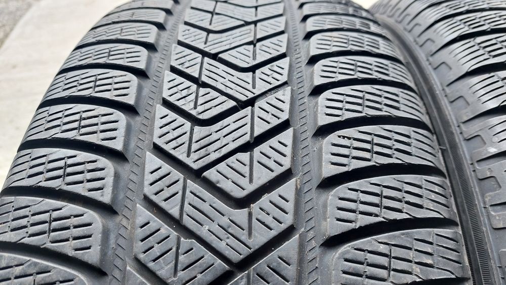 Зимни гуми за джип 255/55/20 Pirelli Scorpion Winter 4 броя