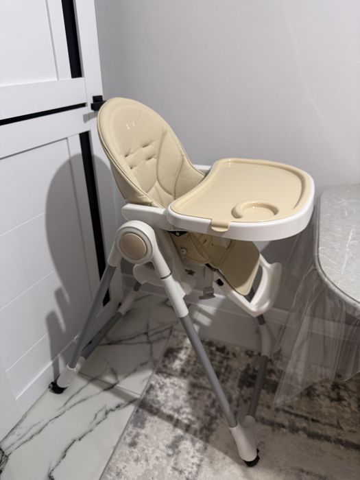 Продам детский стул для кормления ilovi