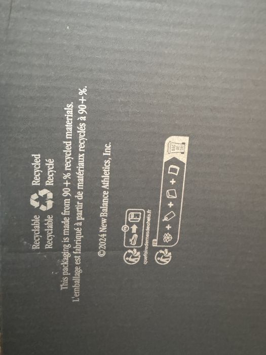 Маратонки new balance 9060