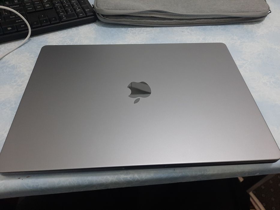 MacBook pro m1 pro 16