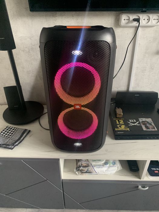 Jbl party box 100