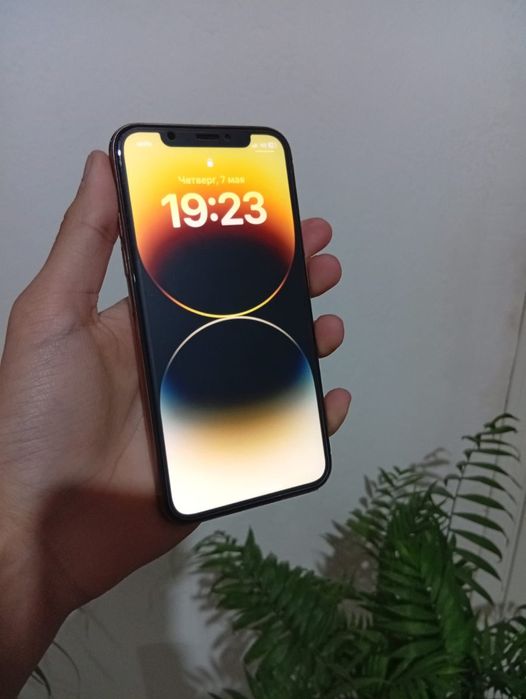iPhone Xs не вскрывался