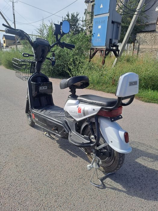 Электроскутер Gicinu Sk8