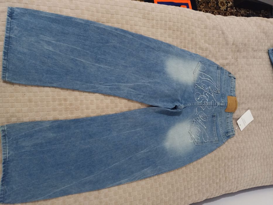 Джинсы в хорошем качестве