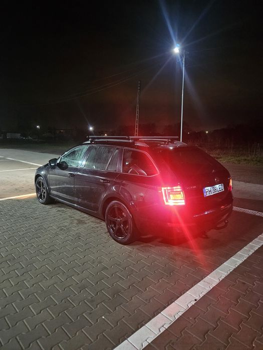 Vând scoda octavia 3 din 2015 1.6TDI