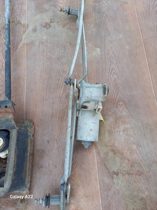 Запчасти на Гольф2