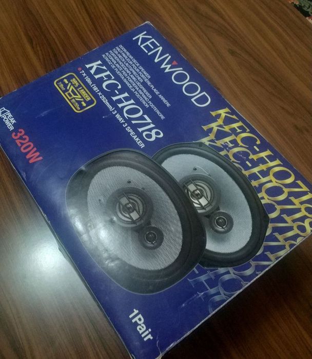 Продам Kenwood 320w 6x9 размер новый