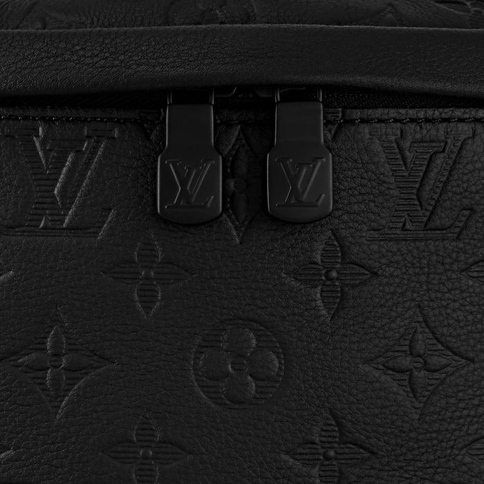 Louis Vuitton Bumbag чанта