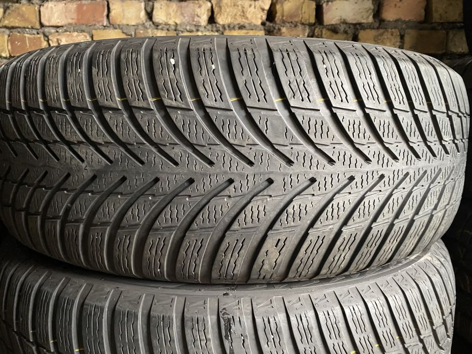 235/55/19 пара бу нокиан