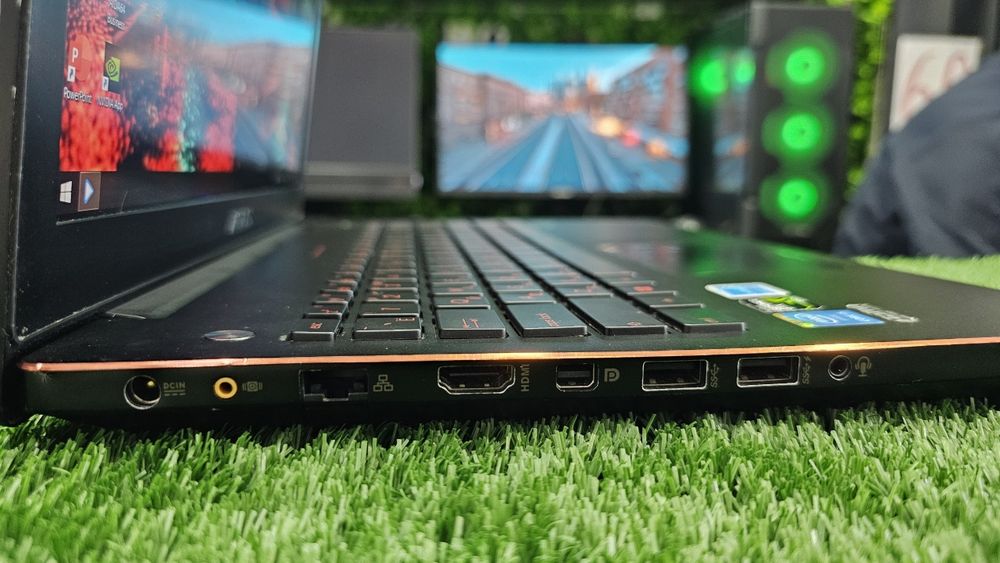 ASUS ROG Gaming  енгил игралар уйнайдиган и дизайн ун серёзный НОУТБУК