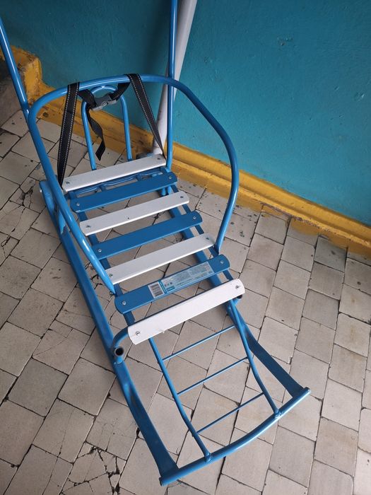 Продам санки. В хорошем состоянии