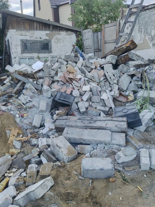 Отдам даром строительный мусор