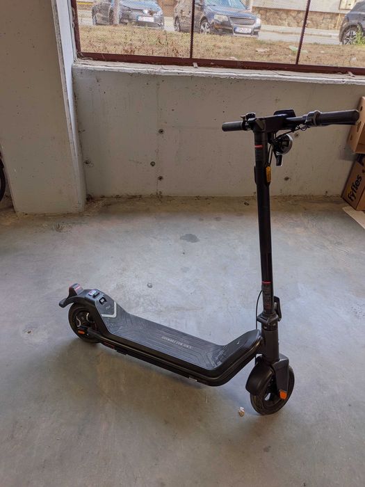 Trotineta Electrica pliabila Niu KQi3 Pro Negru, 50km, 350W