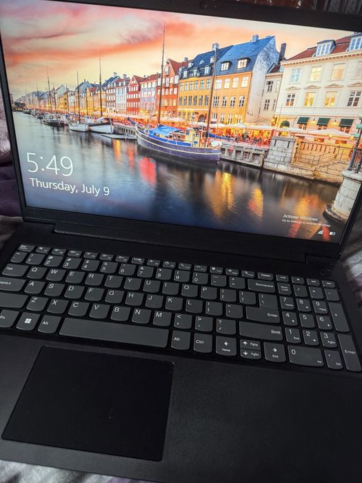 Laptop Lenovo V15 G5 IRL – Intel Core i3-1315U, 8GB RAM, SSD 512GB, Full HD IPS