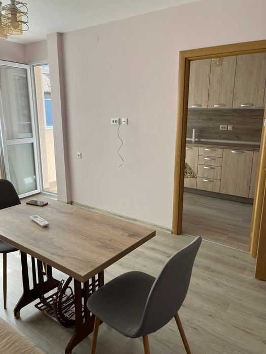 Дава се под наем Двустаен апартамент в Силистра, Митница - 65 кв.м за 357 € - Снимка #1