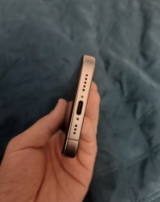 iPhone 15 Pro, 256 ГБ, SIM + eSIM