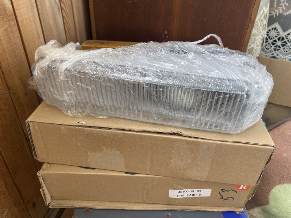 Продам туманки на Ауди б4