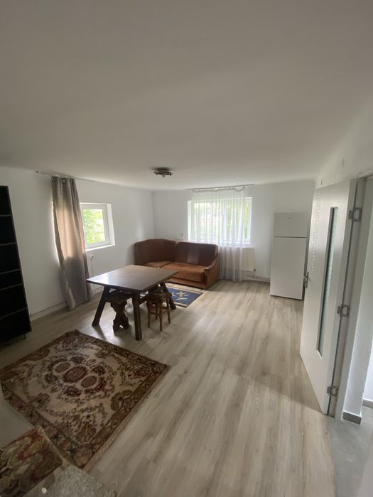 Casa 2 camere cu teren 500 mp