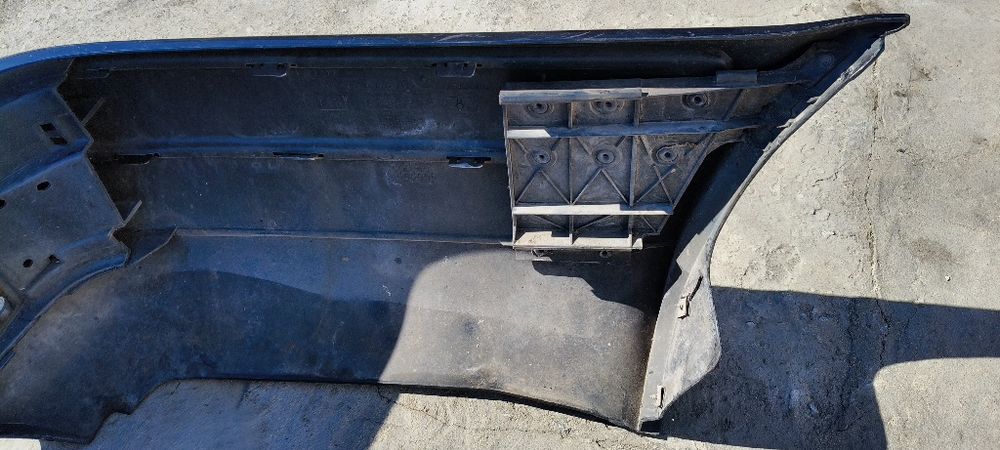 Бампер на ауди 100 с4