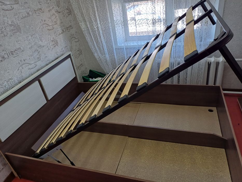 Продам кровать 2спальный