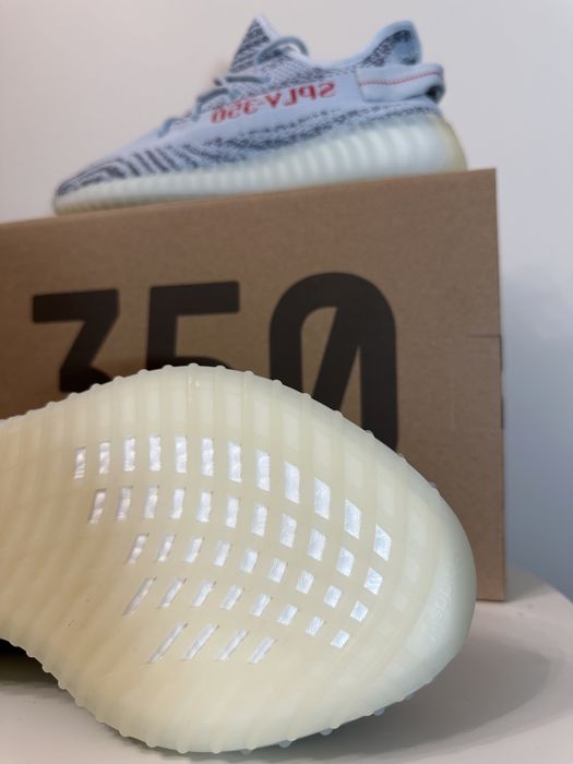 Super Reducere ! Yeezy Boost 350 - Blue Tint - Marimea 37