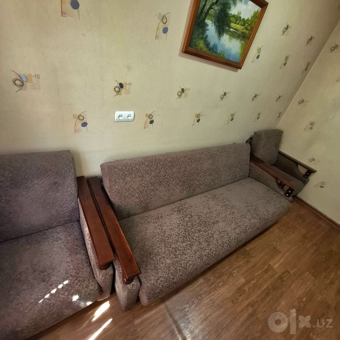 Диван с 2 креслами в хорошем состоянии