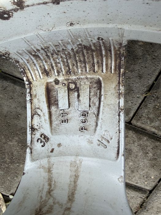 Jante + Cauciucuri iarna 215/65/16 5x112 ET 33 Volkswagen/Audi/Skoda