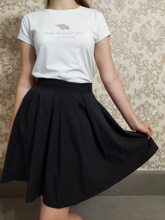 Продаю школьные юбки