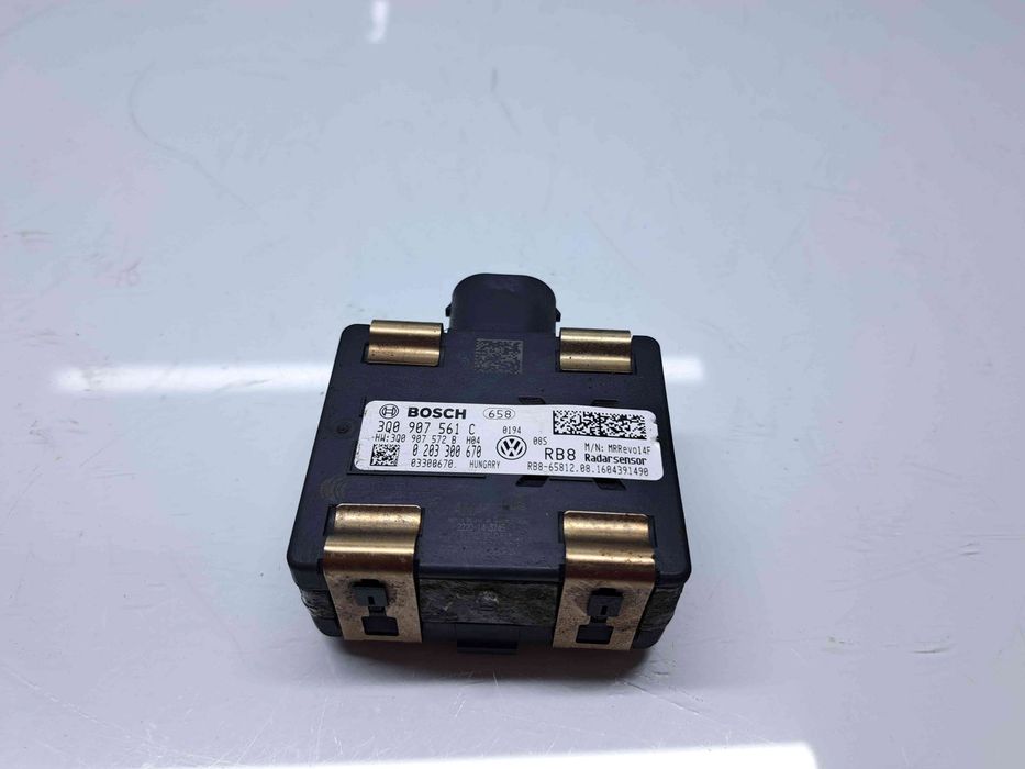 Senzor radar distronic Volkswagen Passat B8 Variant (3G5) [Fabr 2015-