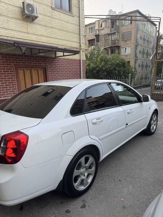 Chevrolet Jentra