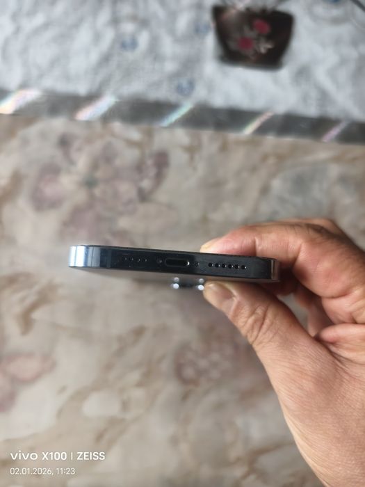 Продам iPhone 13 pro max