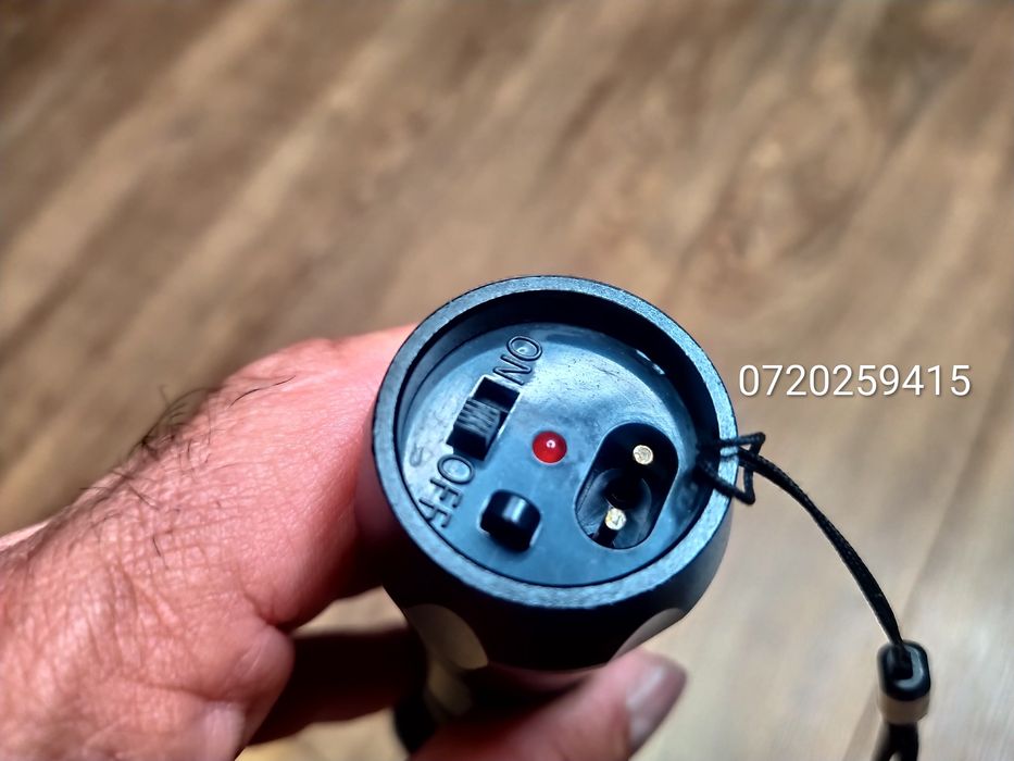 Lanterna LED HY-8810 Police cu electrosoc pentru autoaparare, 10.000 Kv