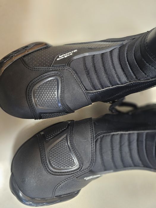 Продавам обувки за мотор Shima SX-6 46